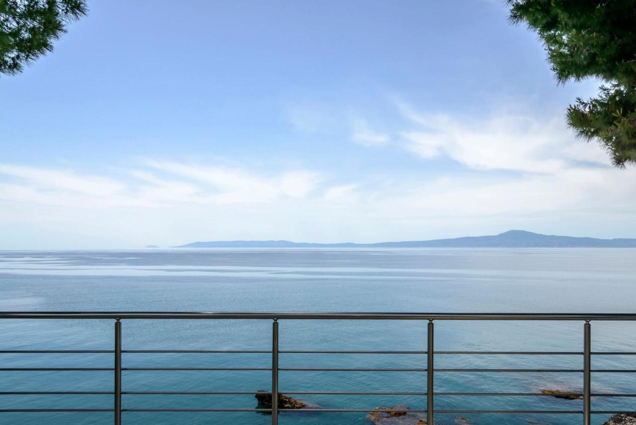 Naftilos Blue View Retreat Avia Bagian luar foto